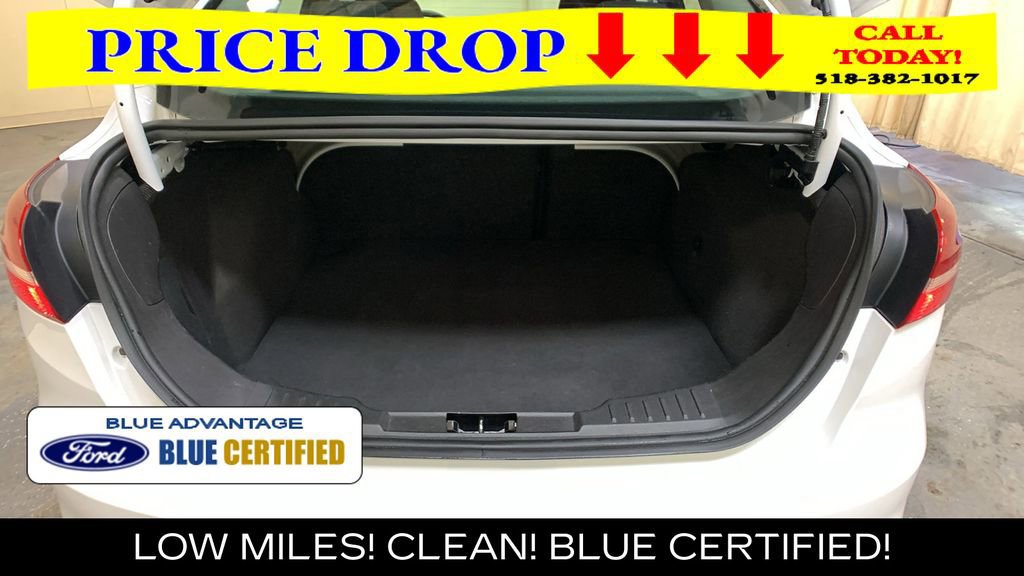 Certified 2017 Ford Focus SE FWD image 20