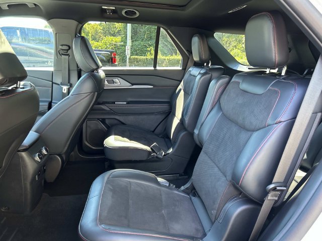 Certified 2025 Ford Explorer ST AWD/4WD image 25