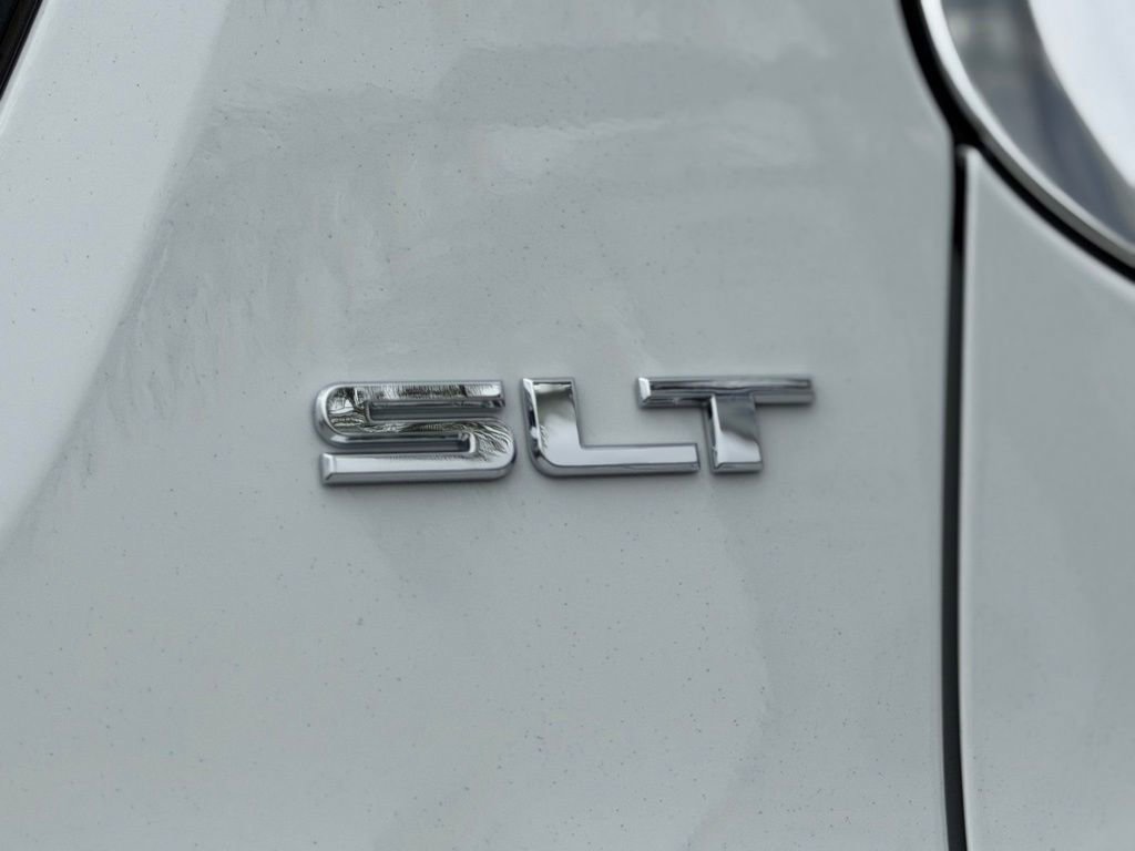 Used 2018 GMC Acadia SLT FWD image 12