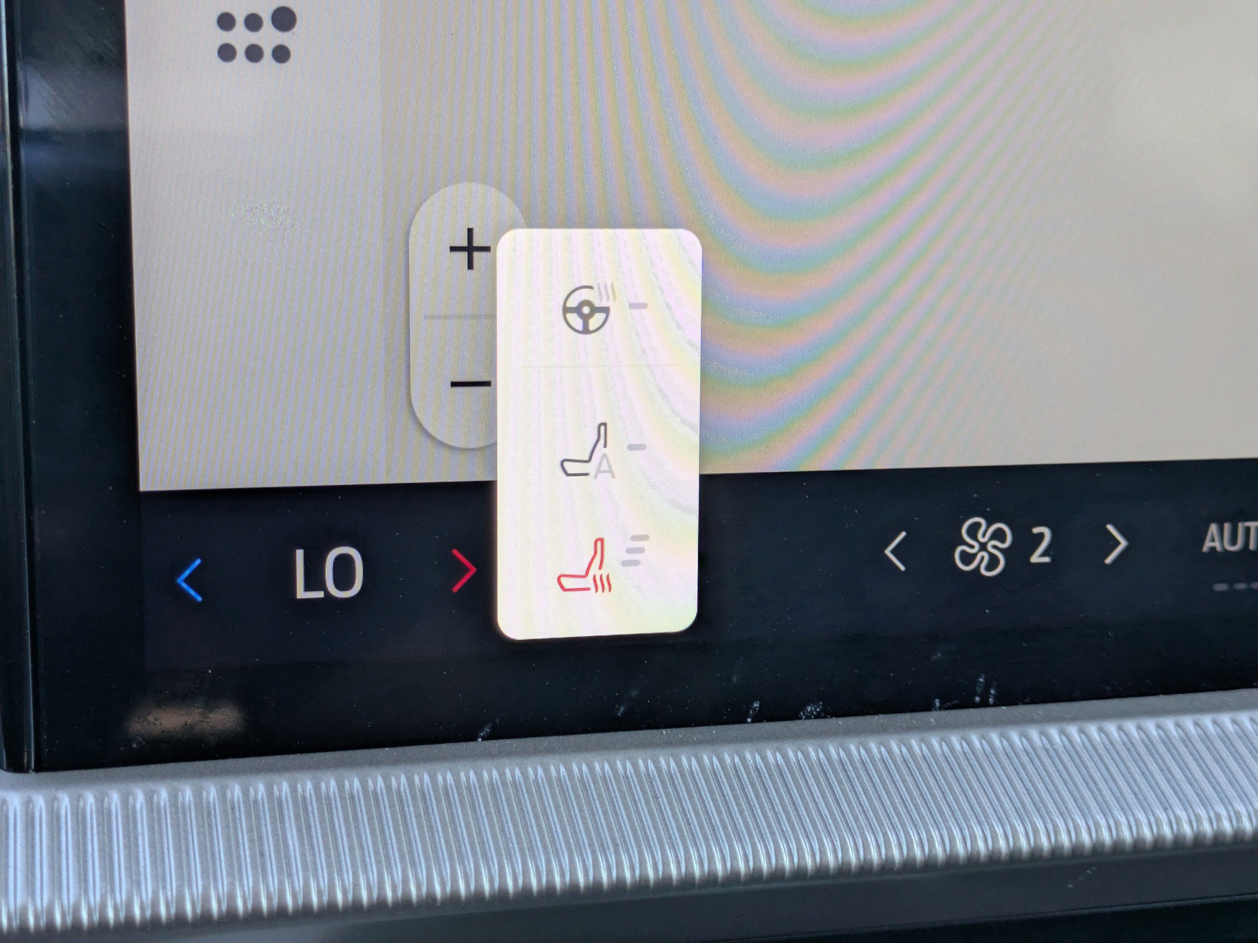 Certified 2025 Ford Explorer Active w/ Active Comfort Package image 29