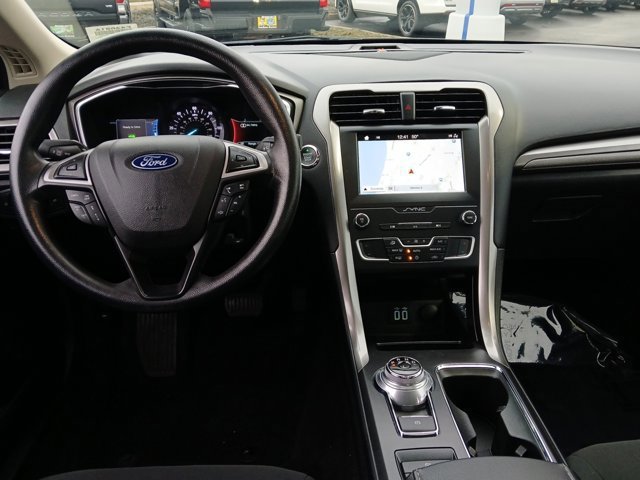 Certified 2019 Ford Fusion SE image 9