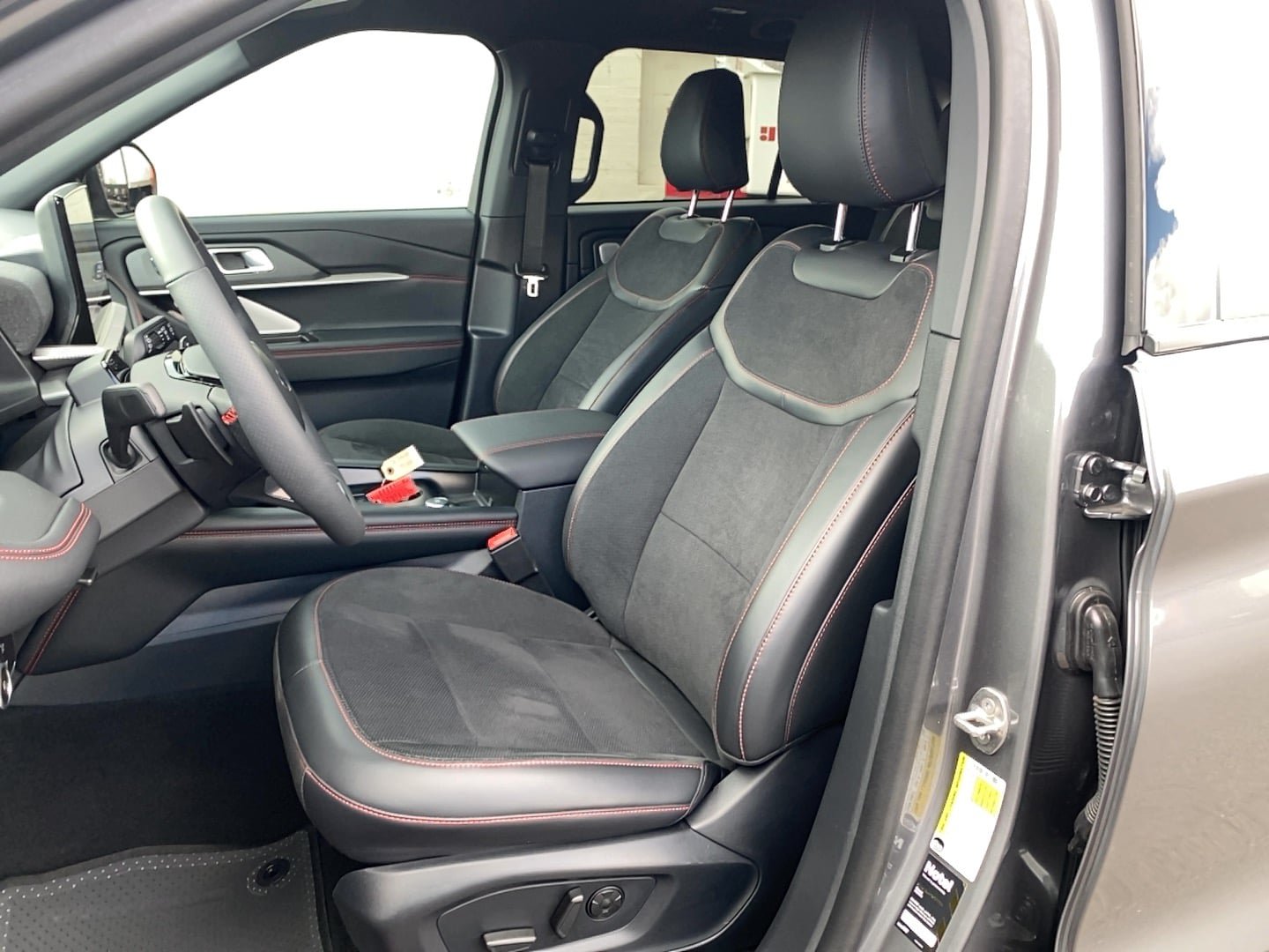 Certified 2026 Ford Explorer ST w/ Sun And Sound Package AWD/4WD image 11