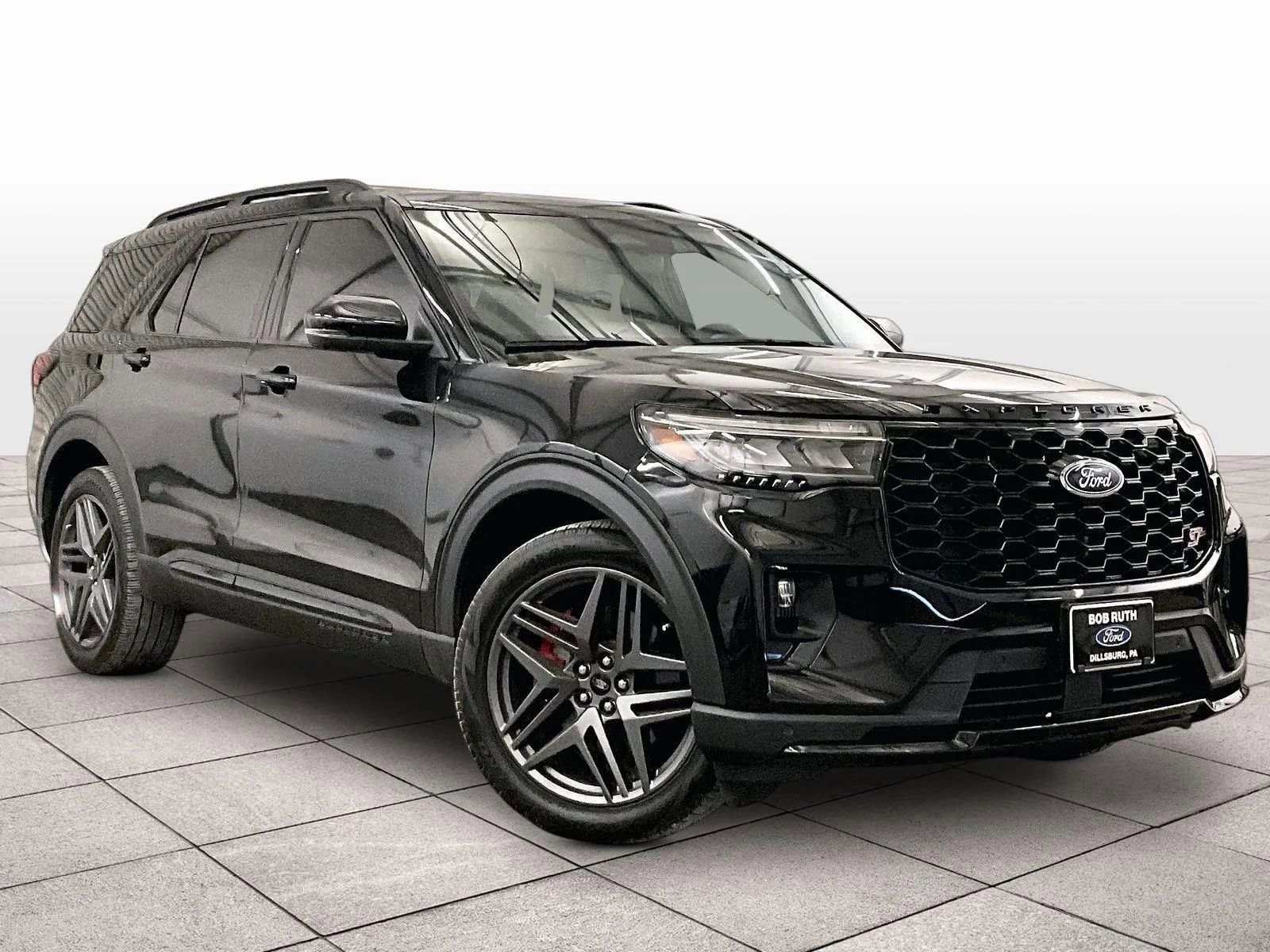 Certified 2025 Ford Explorer ST AWD/4WD image 2