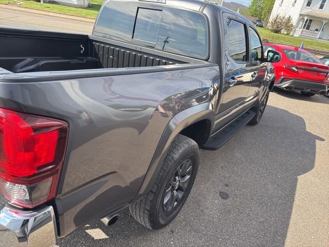 Used 2023 Toyota Tacoma SR5 AWD/4WD image 6