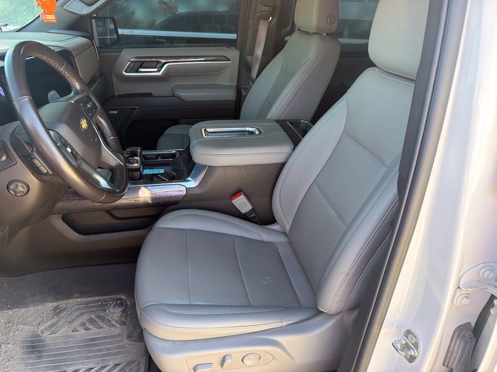 Used 2022 Chevrolet Silverado 1500 LTZ AWD/4WD image 9