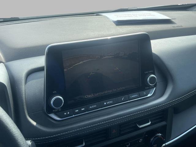 Used 2023 Nissan Rogue S image 36