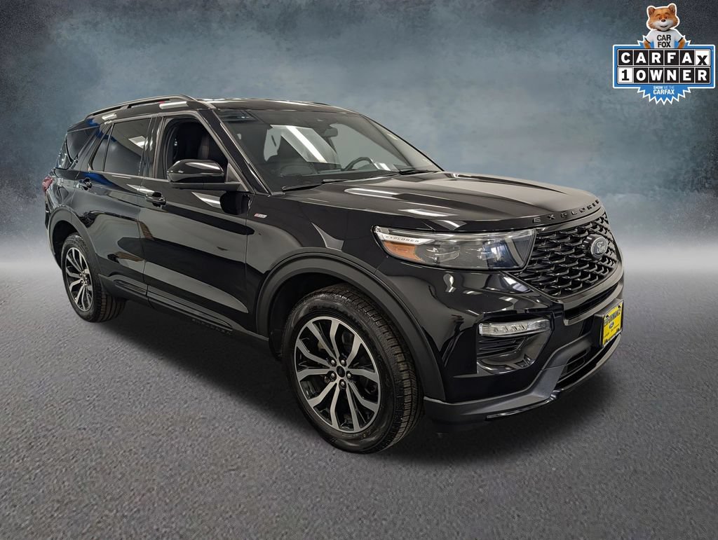 Certified 2023 Ford Explorer ST-Line AWD/4WD image 3