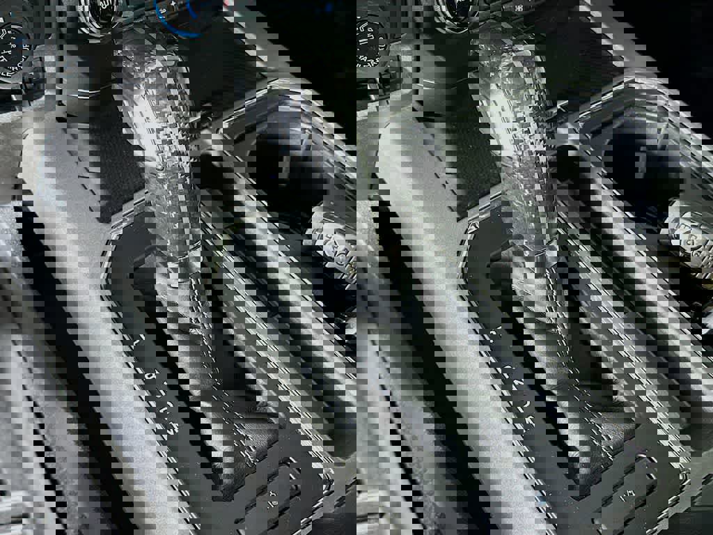 Certified 2019 Ford F150 Raptor w/ Equipment Group 802A Luxury image 22