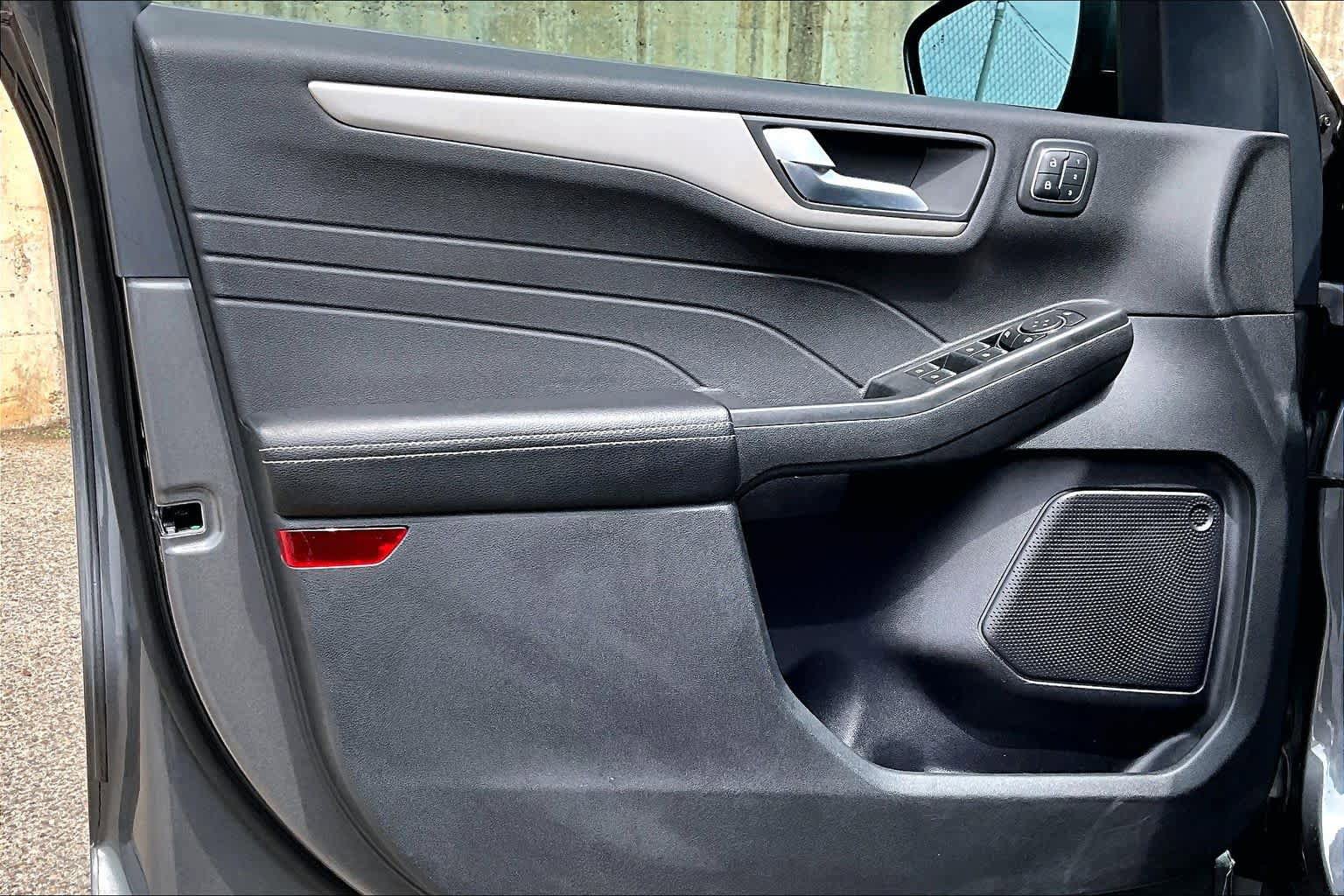 Certified 2022 Ford Escape SEL w/ Technology Package FWD image 22