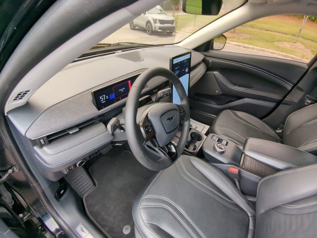 Certified 2023 Ford Mustang Mach-E Premium AWD/4WD image 17