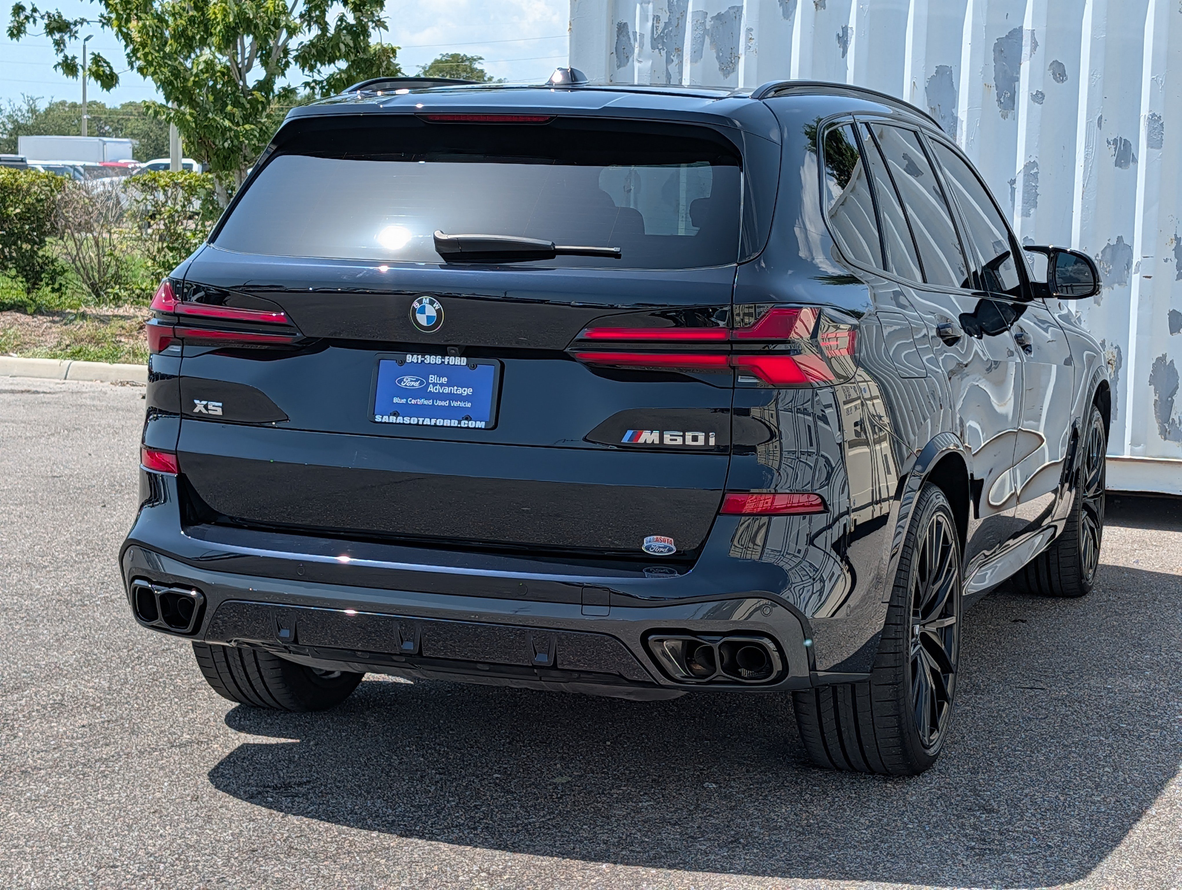 Used 2025 BMW X5 M60i w/ Climate Comfort Package AWD/4WD image 5