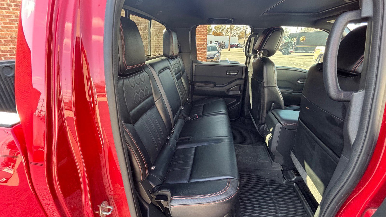 Used 2023 Nissan Frontier PRO-4X w/ Pro-4X Premium Package image 25