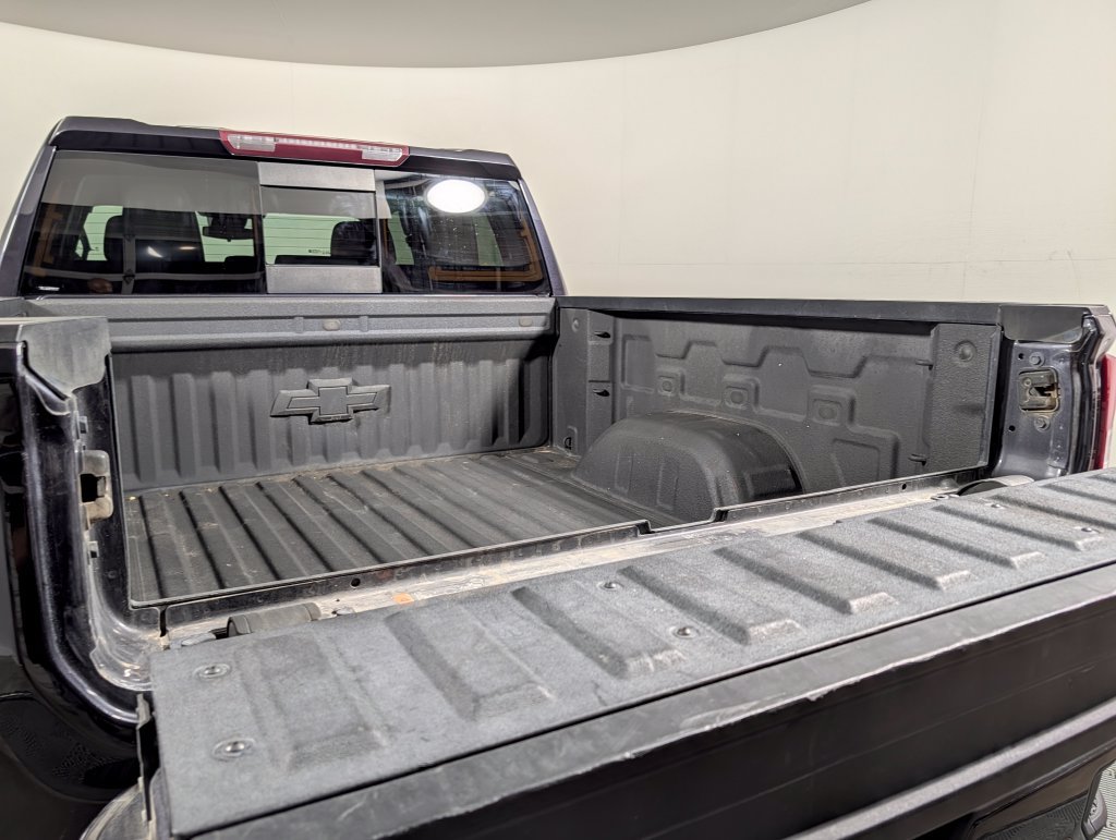 Used 2022 Chevrolet Silverado 1500 RST AWD/4WD image 6