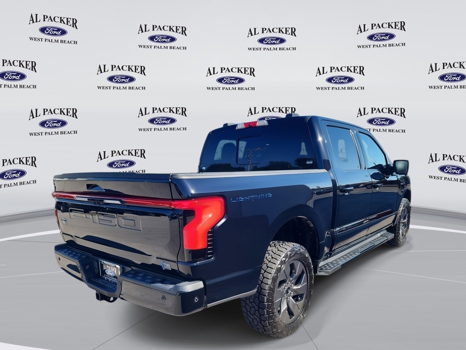 Certified 2022 Ford F150 Lightning Lariat image 5