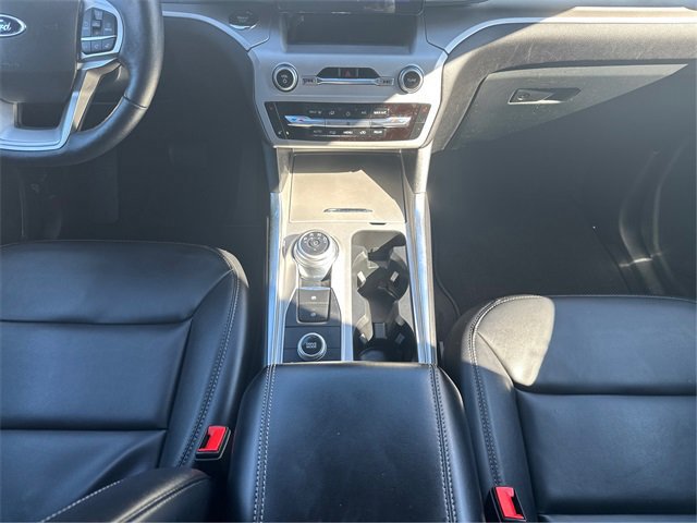 Certified 2022 Ford Explorer XLT w/ Equipment Group 202A image 19