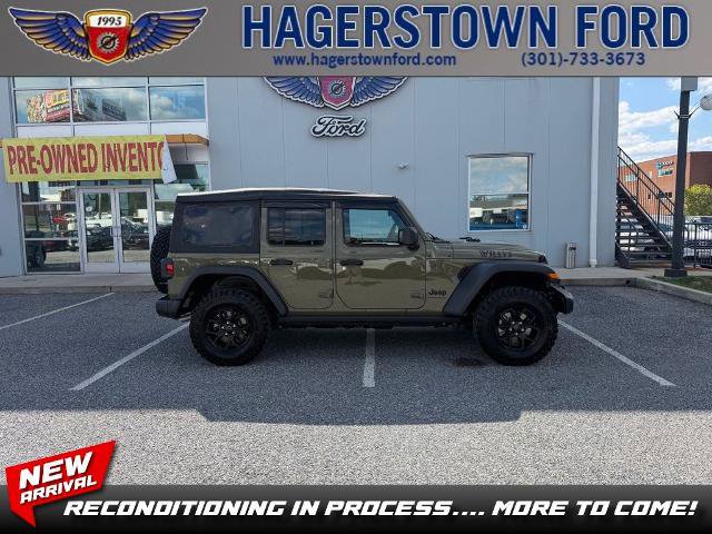 Used 2025 Jeep Wrangler Unlimited Sport AWD/4WD image 1
