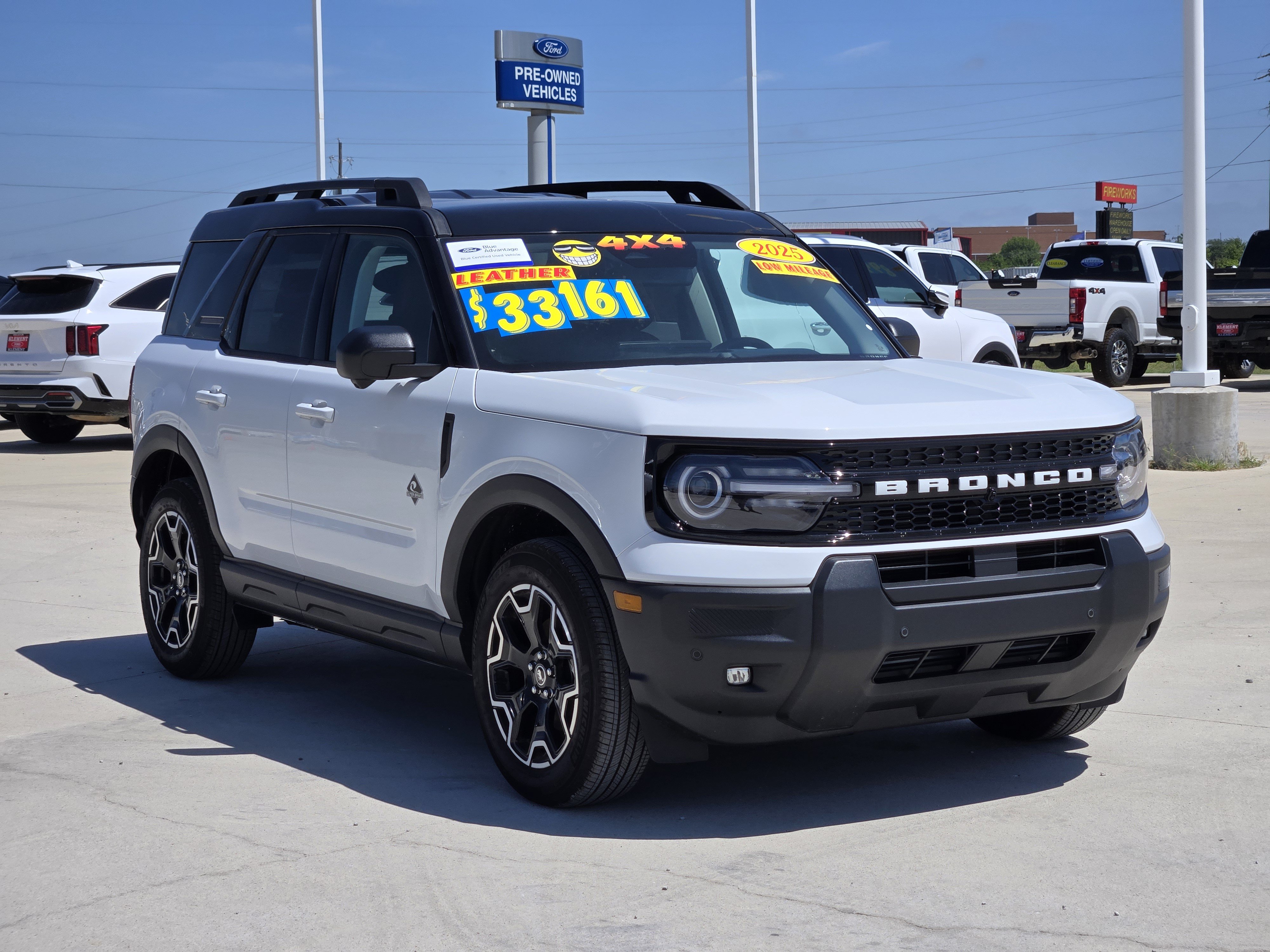 Certified 2025 Ford Bronco Sport Outer Banks w/ Outer Banks Tech Package+ AWD/4WD image 3