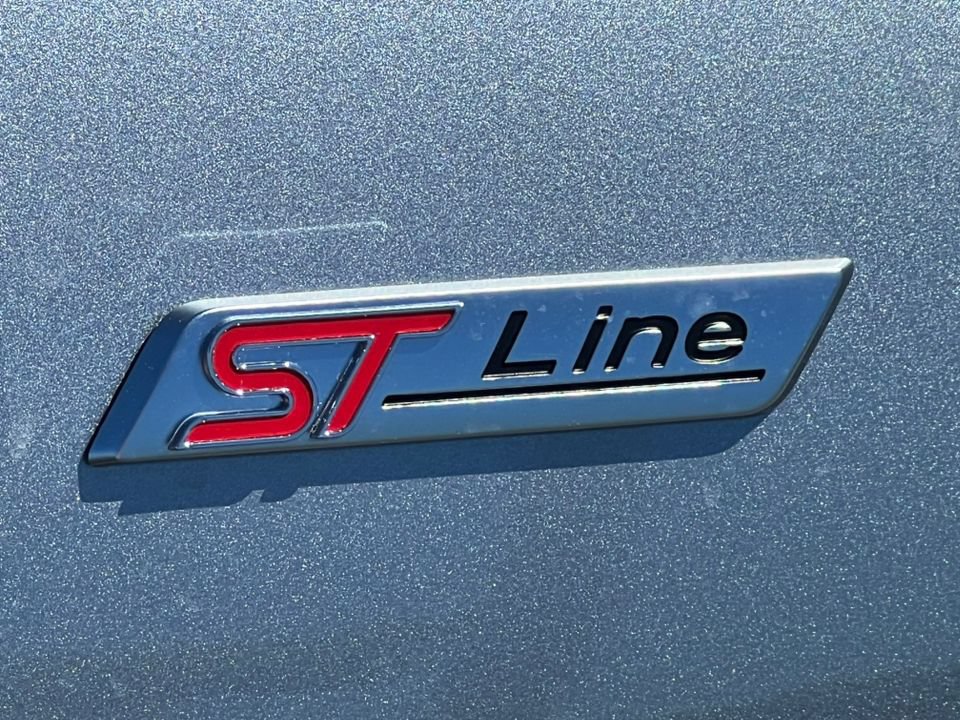 Certified 2023 Ford Escape ST-Line w/ Tech Pack #1 AWD/4WD video 2