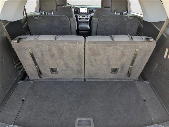Certified 2023 Ford Explorer XLT image 9