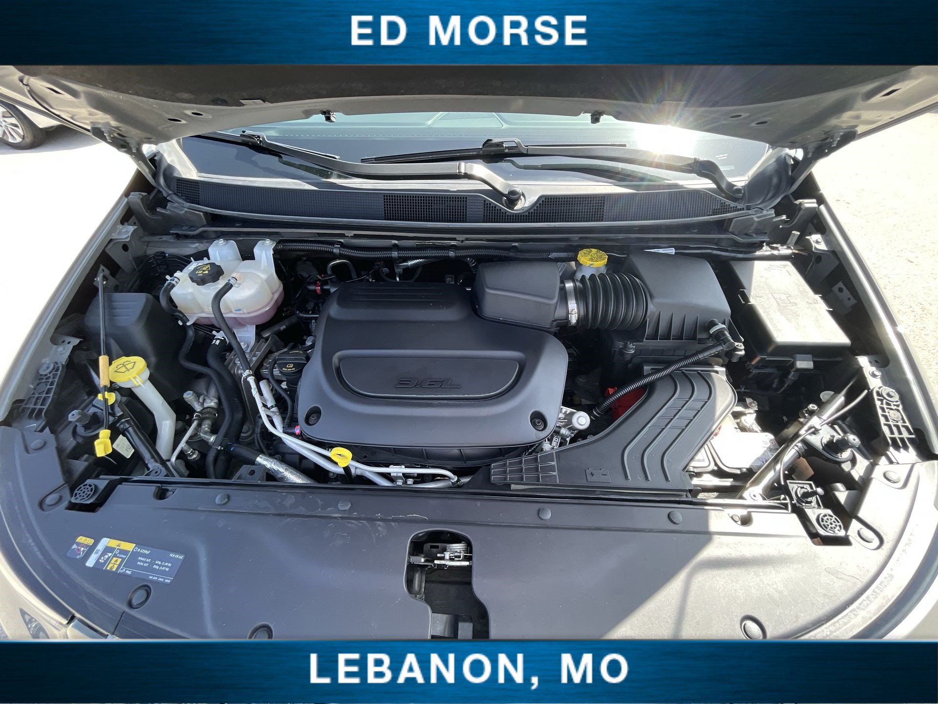 Used 2025 Chrysler Pacifica Select FWD image 27
