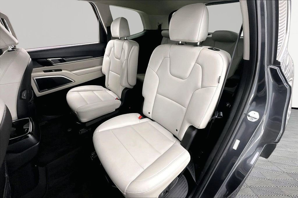 Used 2024 Kia Telluride S w/ S Sunroof Package AWD/4WD image 26