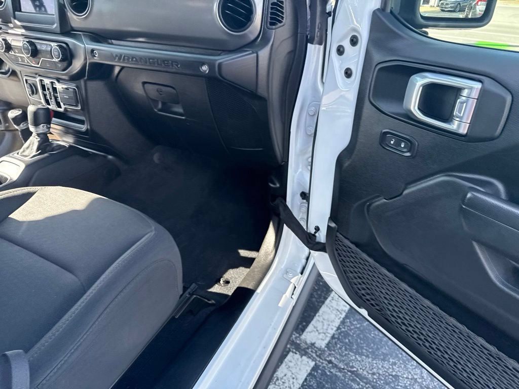 Used 2022 Jeep Wrangler Unlimited Sport AWD/4WD image 30