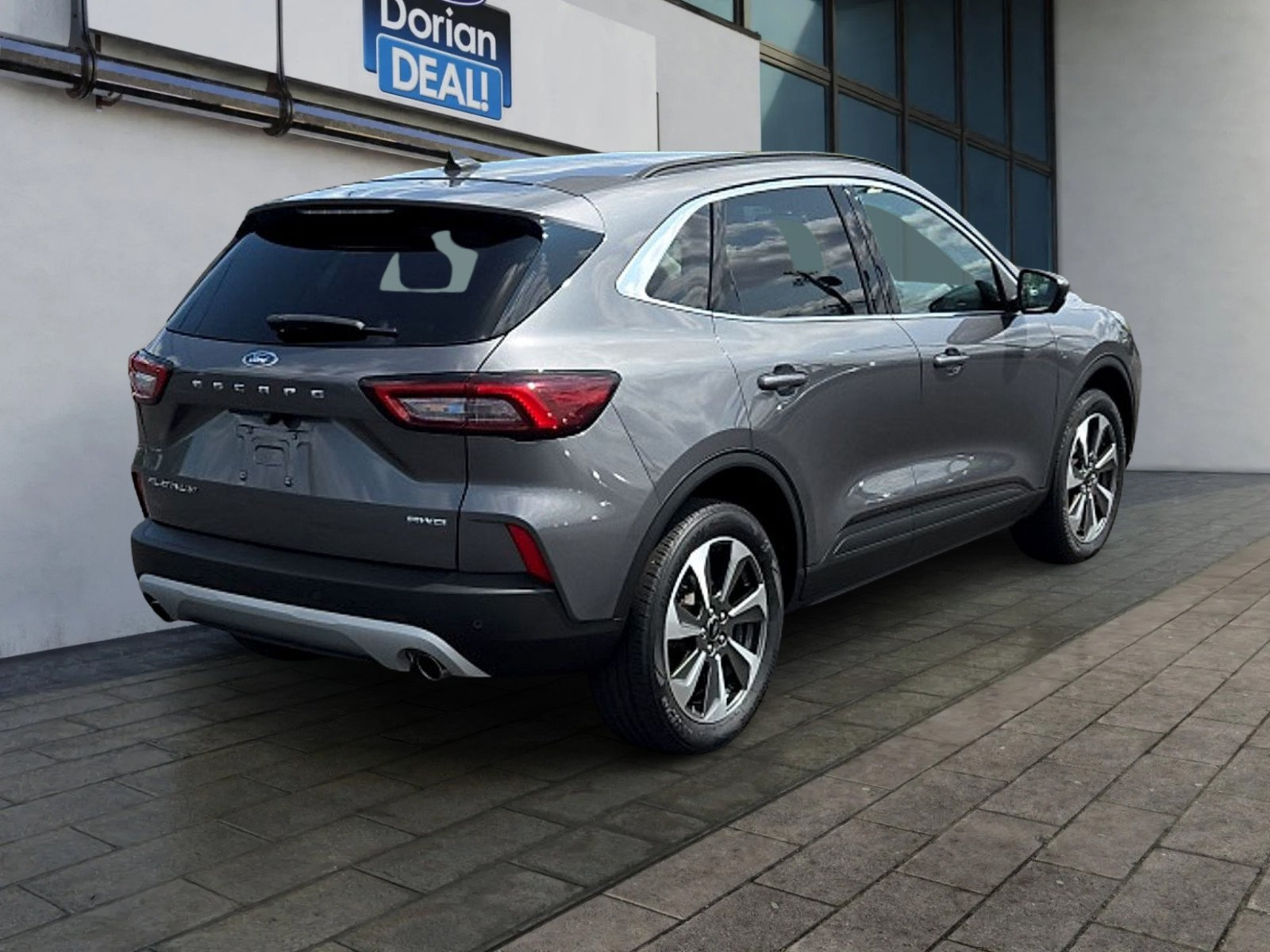 Certified 2023 Ford Escape Platinum AWD/4WD image 3