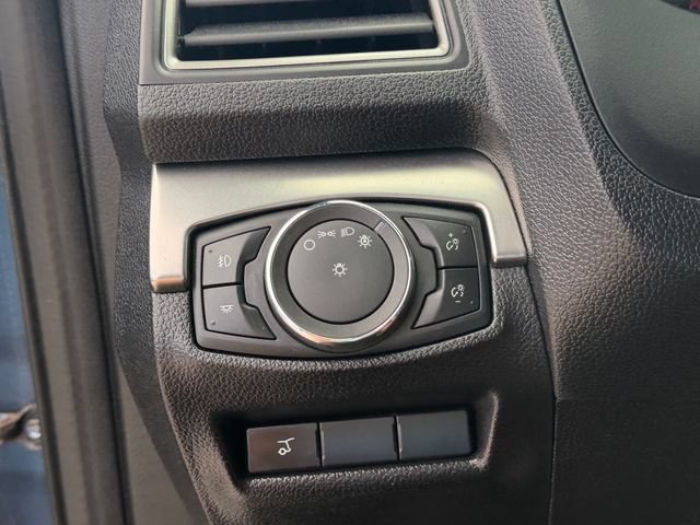 Certified 2018 Ford Explorer XLT w/ Equipment Group 202A FWD image 27