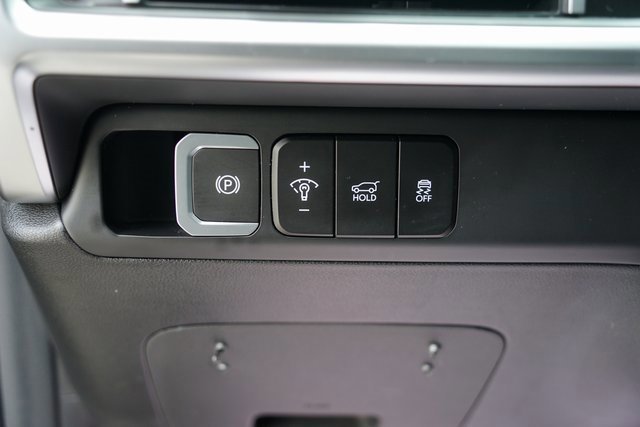 Used 2025 Hyundai Santa Fe SEL image 14