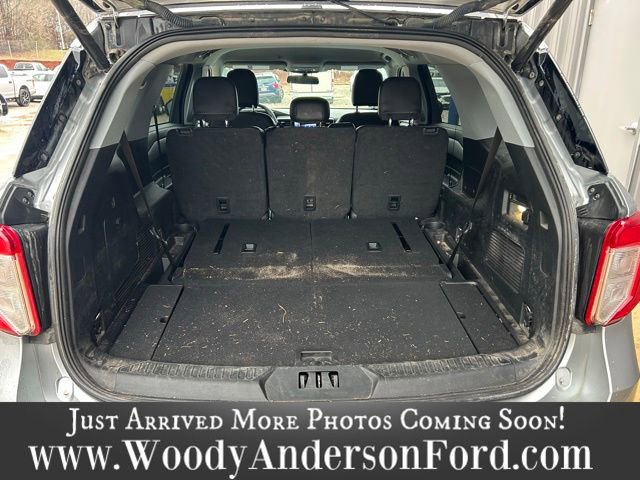Certified 2022 Ford Explorer XLT w/ Equipment Group 202A image 6