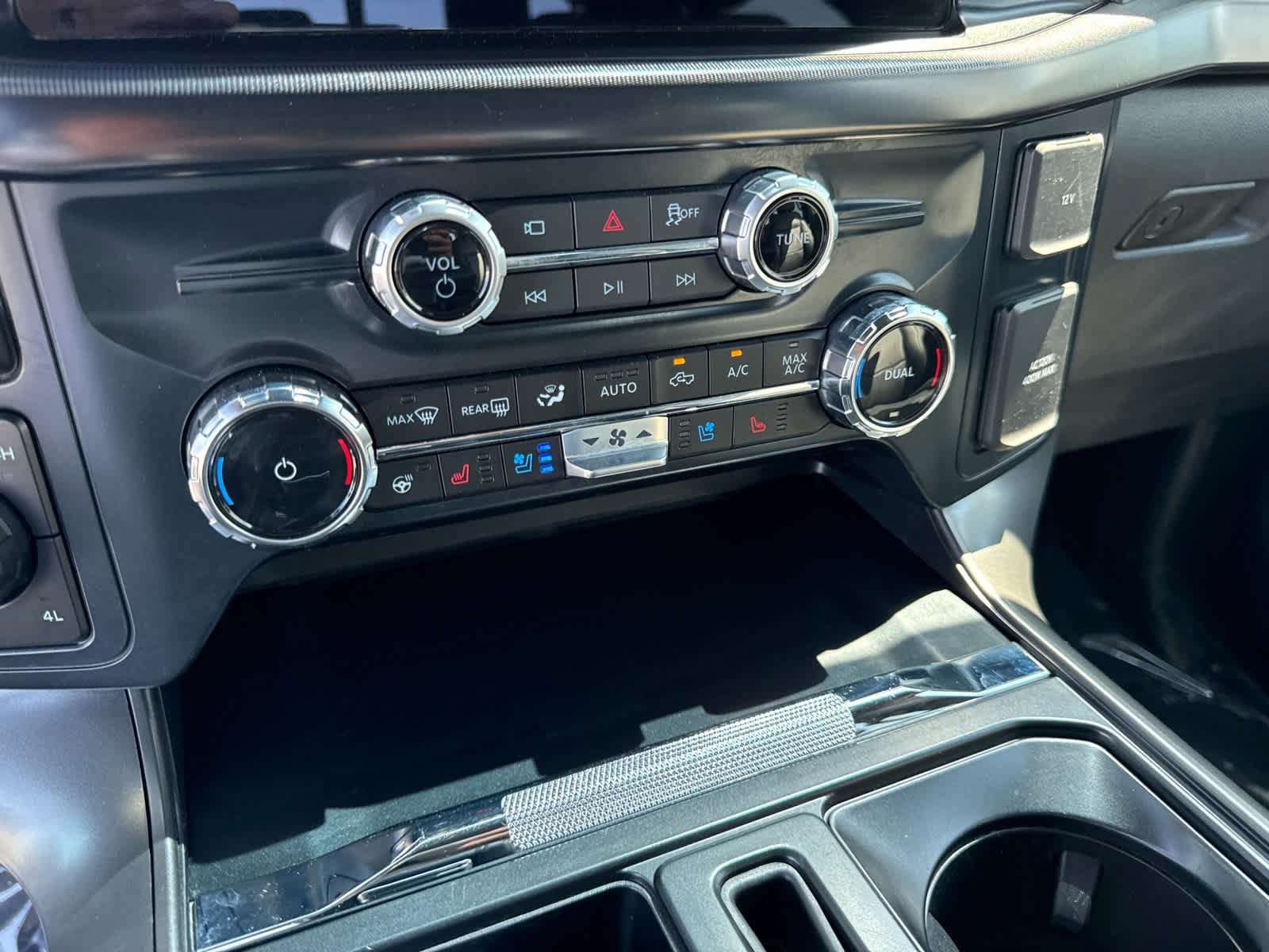 Certified 2025 Ford F150 Lariat AWD/4WD image 32
