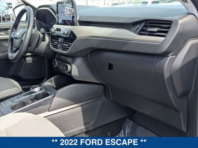 Certified 2022 Ford Escape SE w/ SE Sport Appearance Package image 23