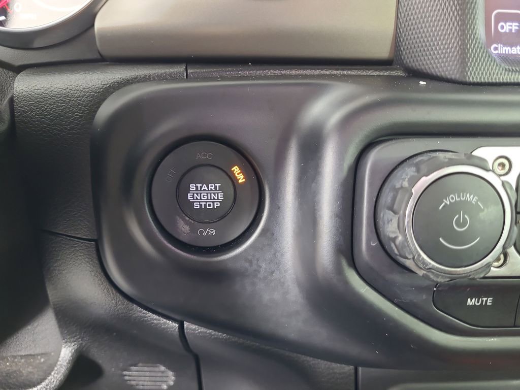 Used 2020 Jeep Wrangler Unlimited Rubicon AWD/4WD image 14