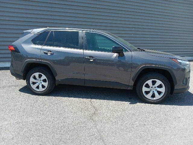 Used 2024 Toyota RAV4 LE FWD image 2