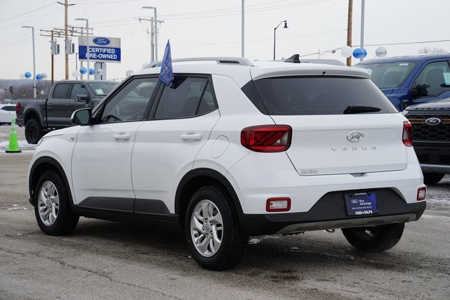 Used 2020 Hyundai Venue SEL image 5