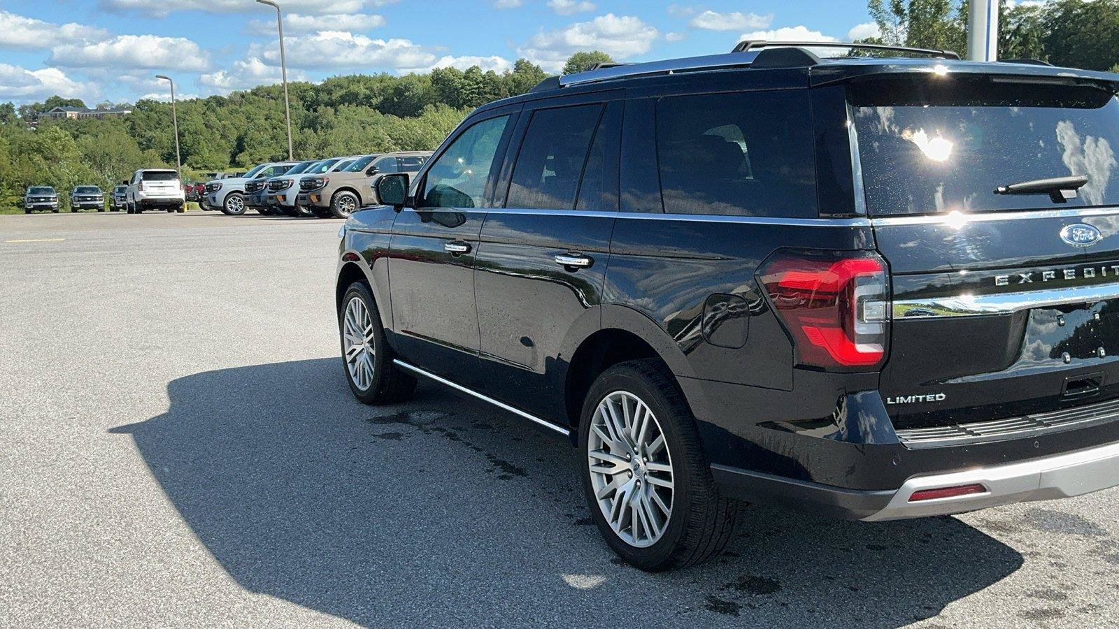 Certified 2023 Ford Expedition Limited AWD/4WD image 8