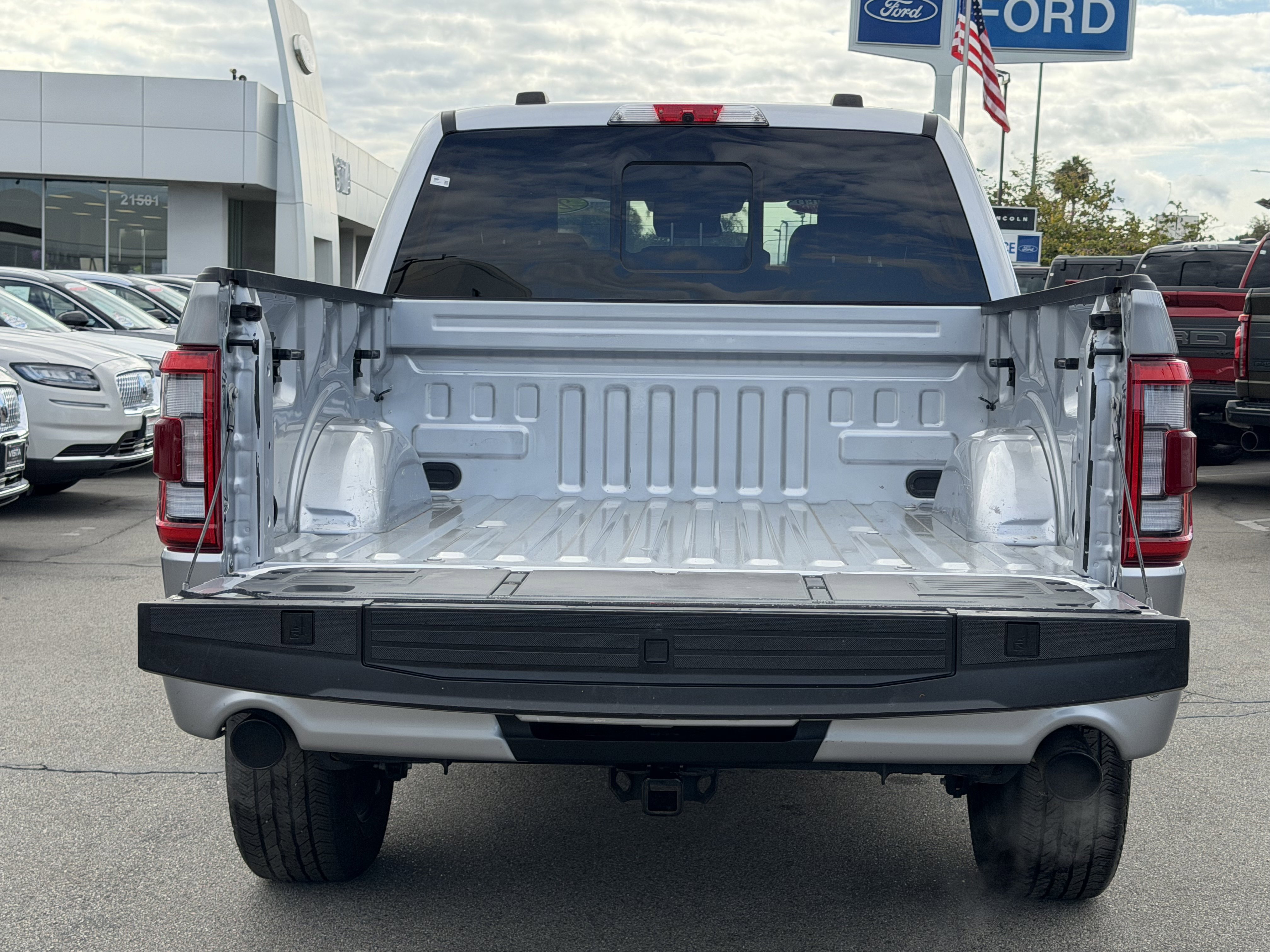 Certified 2022 Ford F150 Platinum w/ Equipment Group 701A High AWD/4WD image 10