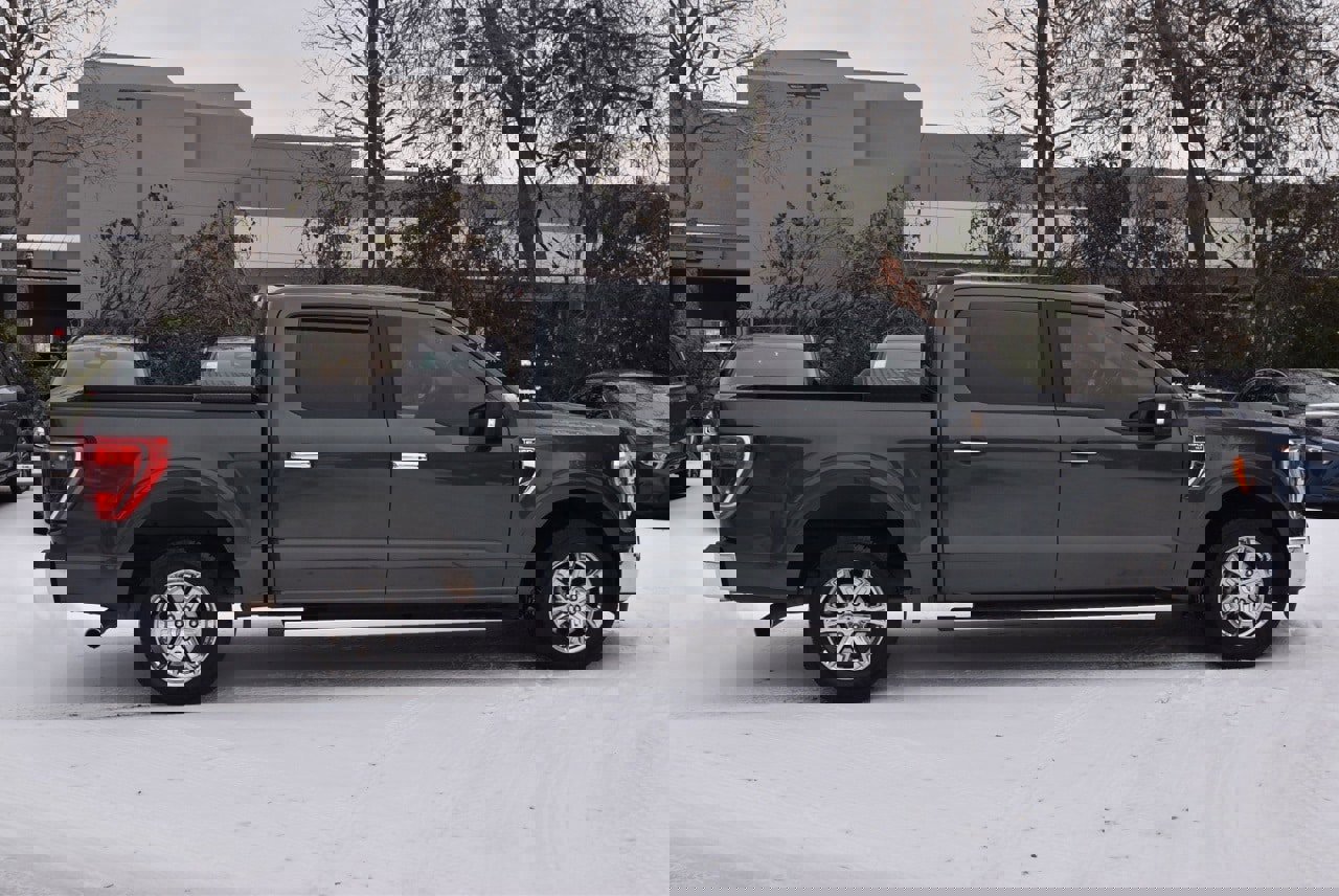 Certified 2021 Ford F150 XLT w/ Equipment Group 302A High image 6