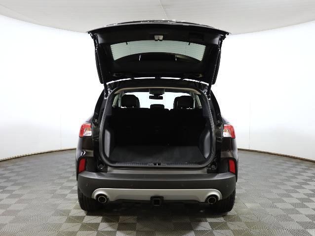 Certified 2022 Ford Escape Titanium w/ Class II Trailer Tow Package image 22