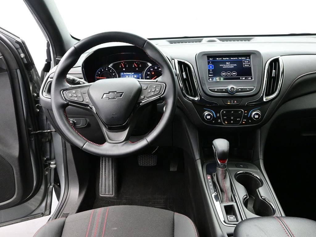 Used 2023 Chevrolet Equinox RS w/ LPO, Hit The Road Package FWD image 16