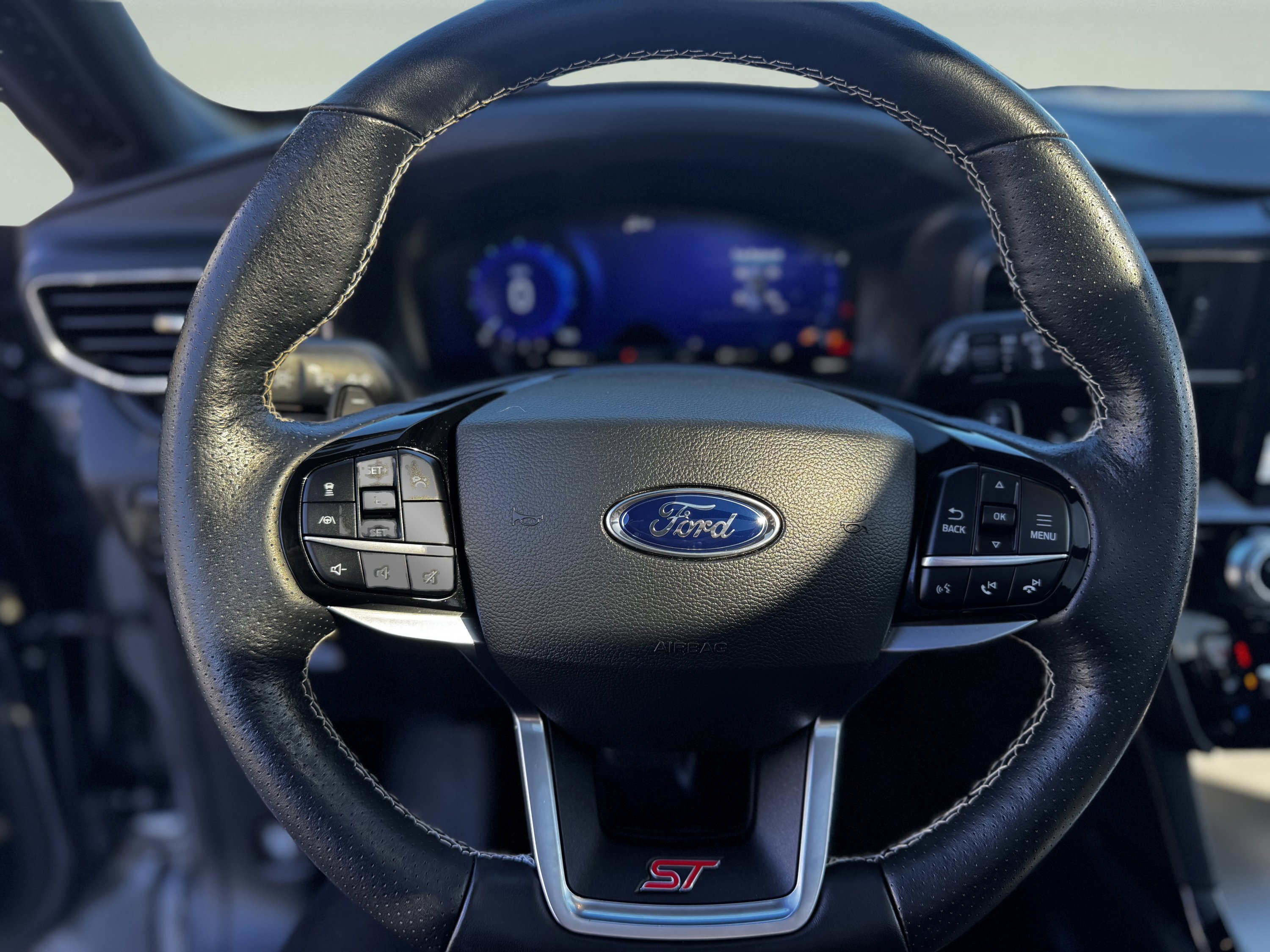 Certified 2022 Ford Explorer ST w/ Equipment Group 401A image 7