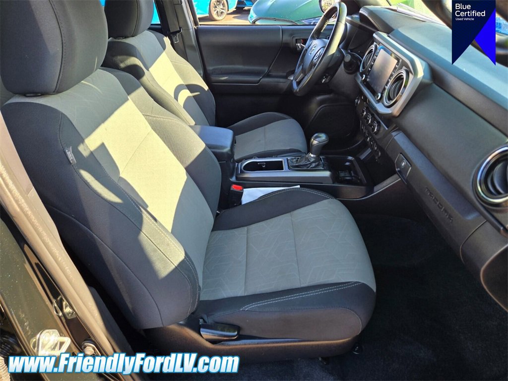 Used 2021 Toyota Tacoma TRD Sport image 16