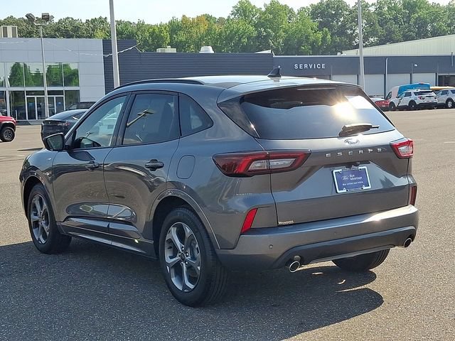 Certified 2024 Ford Escape ST-Line w/ Tech Pack #1 FWD image 4