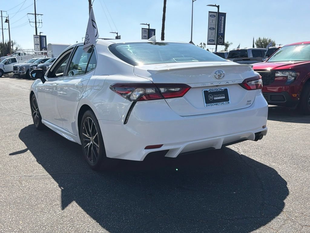 Used 2024 Toyota Camry SE AWD/4WD image 10
