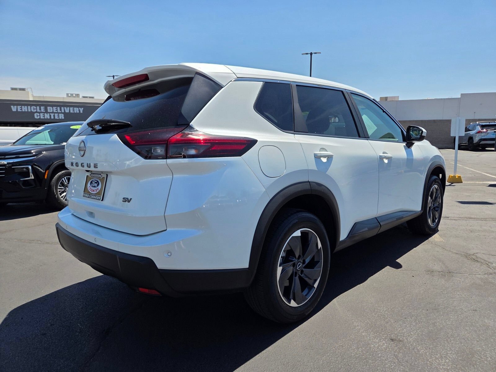 Used 2024 Nissan Rogue SV FWD image 6