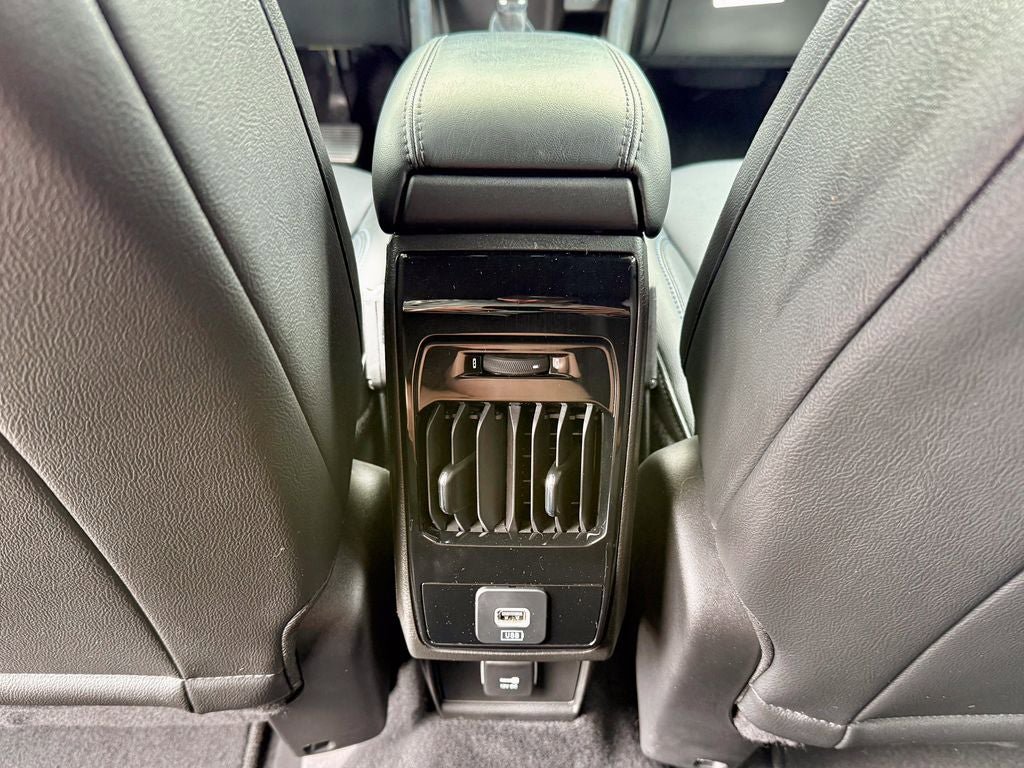 Used 2025 Jeep Compass Latitude AWD/4WD image 32