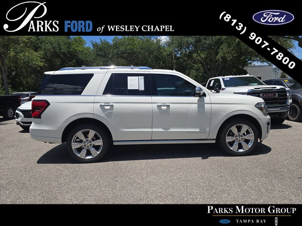 Certified 2023 Ford Expedition Platinum AWD/4WD image 3