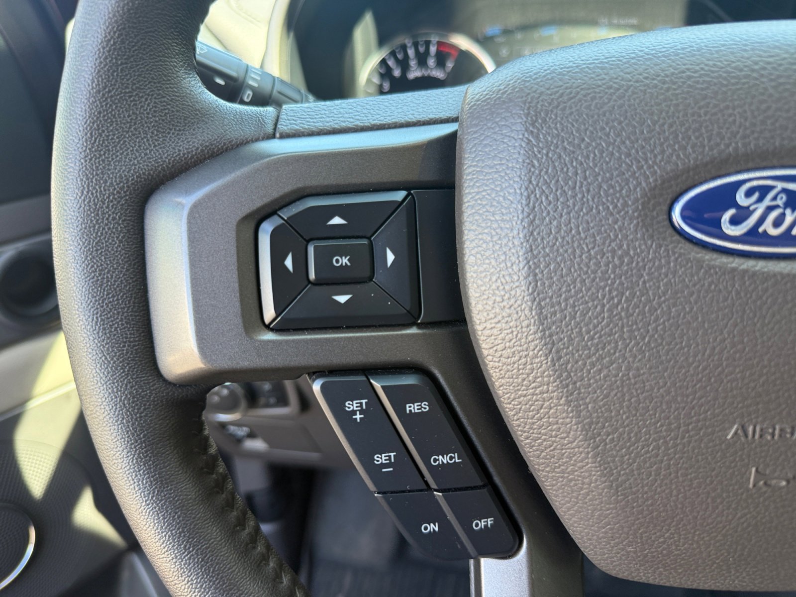 Certified 2020 Ford Expedition XLT w/ Equipment Group 202A RWD image 20