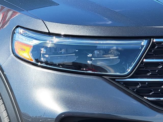 Certified 2020 Ford Explorer XLT w/ Equipment Group 202A AWD/4WD image 16