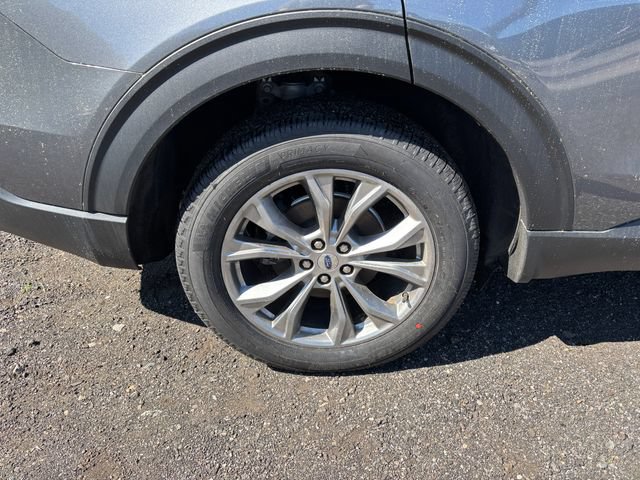 Certified 2022 Ford Explorer XLT w/ Equipment Group 202A AWD/4WD image 29